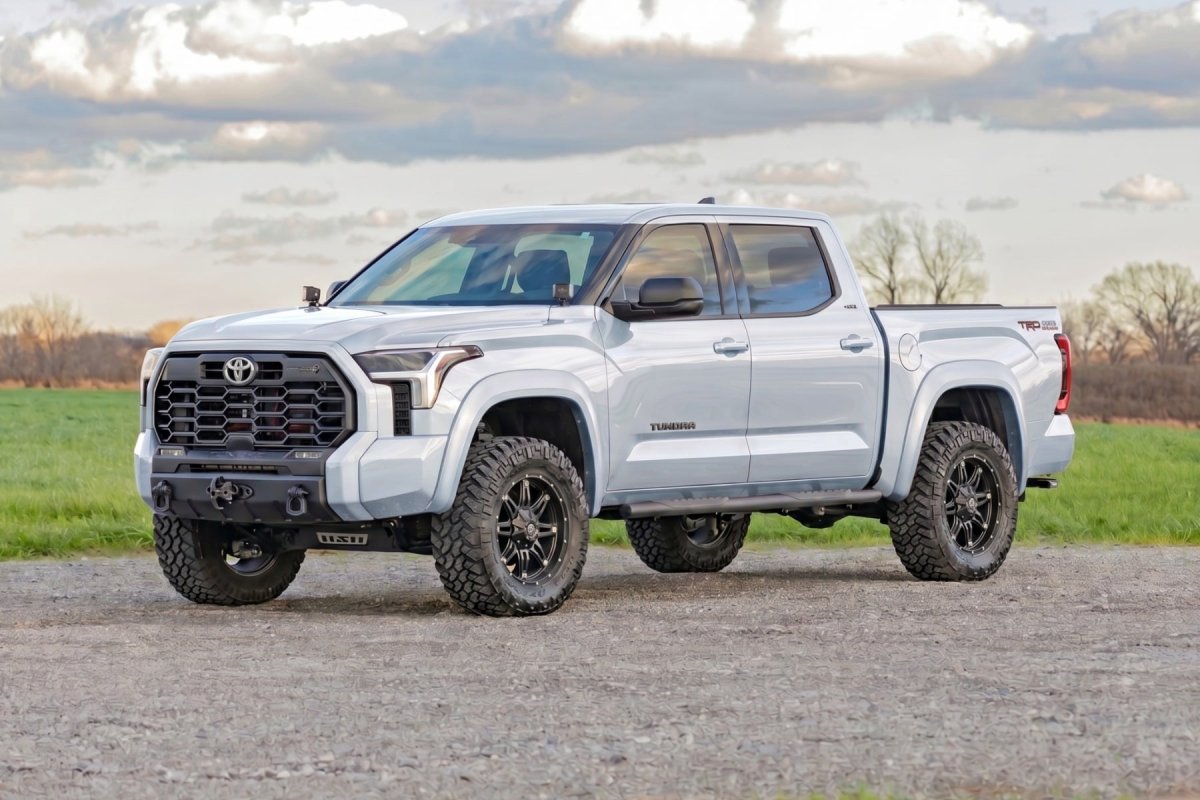 Toyota Tundra Fender Flares - Rough Country - Sport Style - 1K6 Ice Edge - '22-'26